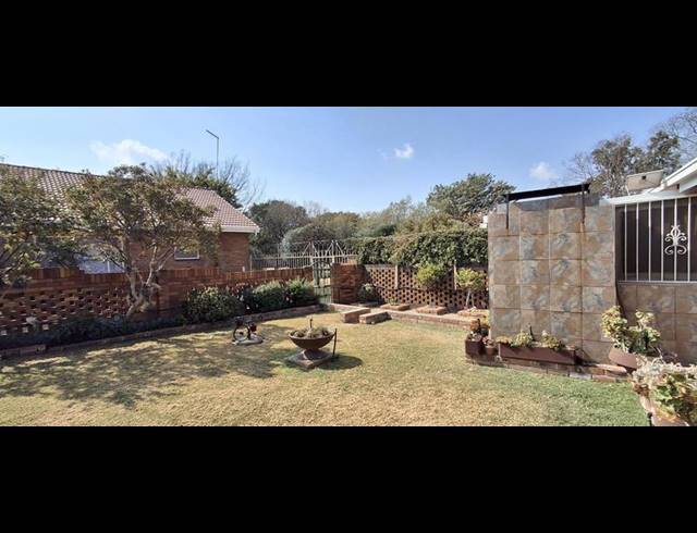 3 BEDROOM TOWNHOUSE FOR SALE IN HOMESTEAD